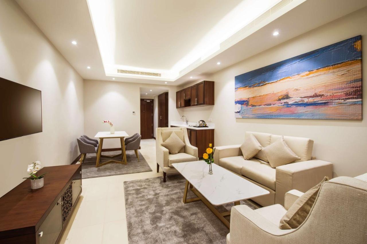 Best Western Plus Al Qurayyat City Center Экстерьер фото