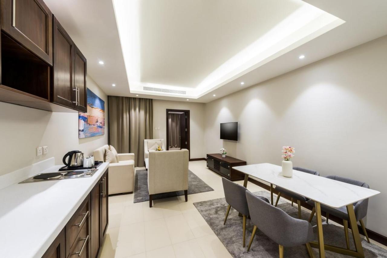 Best Western Plus Al Qurayyat City Center Экстерьер фото