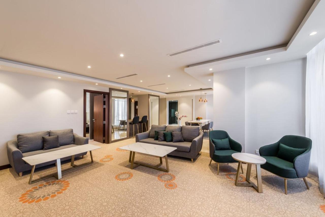 Best Western Plus Al Qurayyat City Center Экстерьер фото