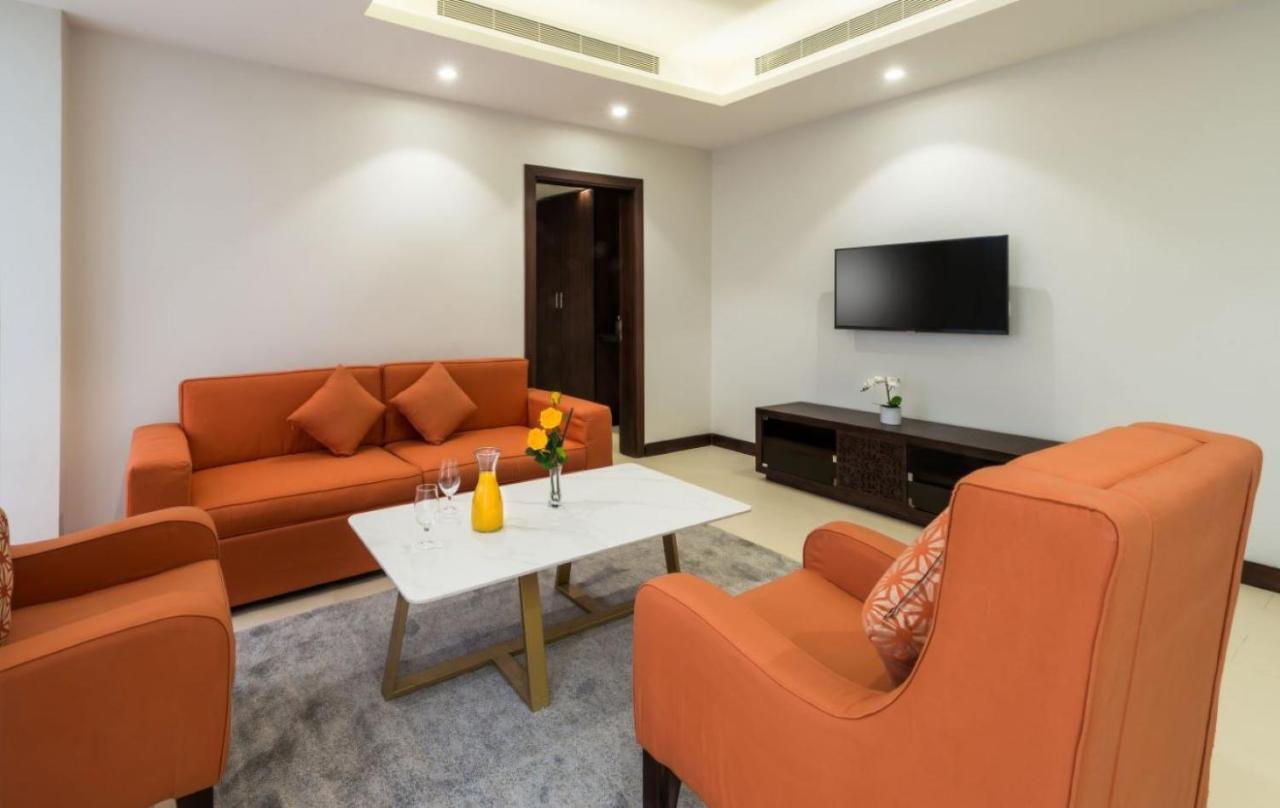Best Western Plus Al Qurayyat City Center Экстерьер фото