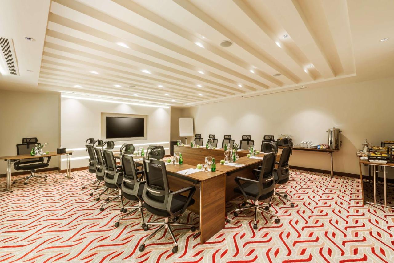 Best Western Plus Al Qurayyat City Center Экстерьер фото