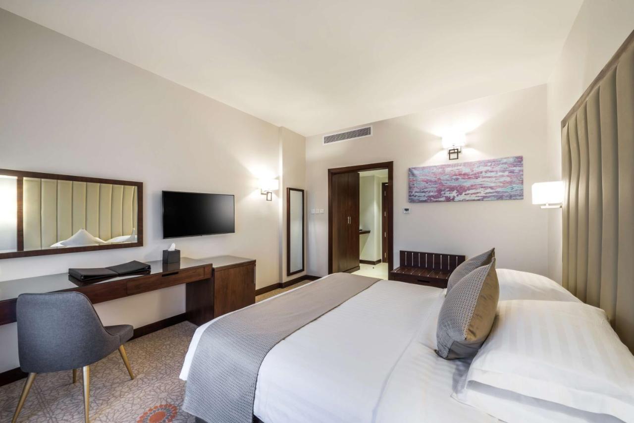 Best Western Plus Al Qurayyat City Center Экстерьер фото